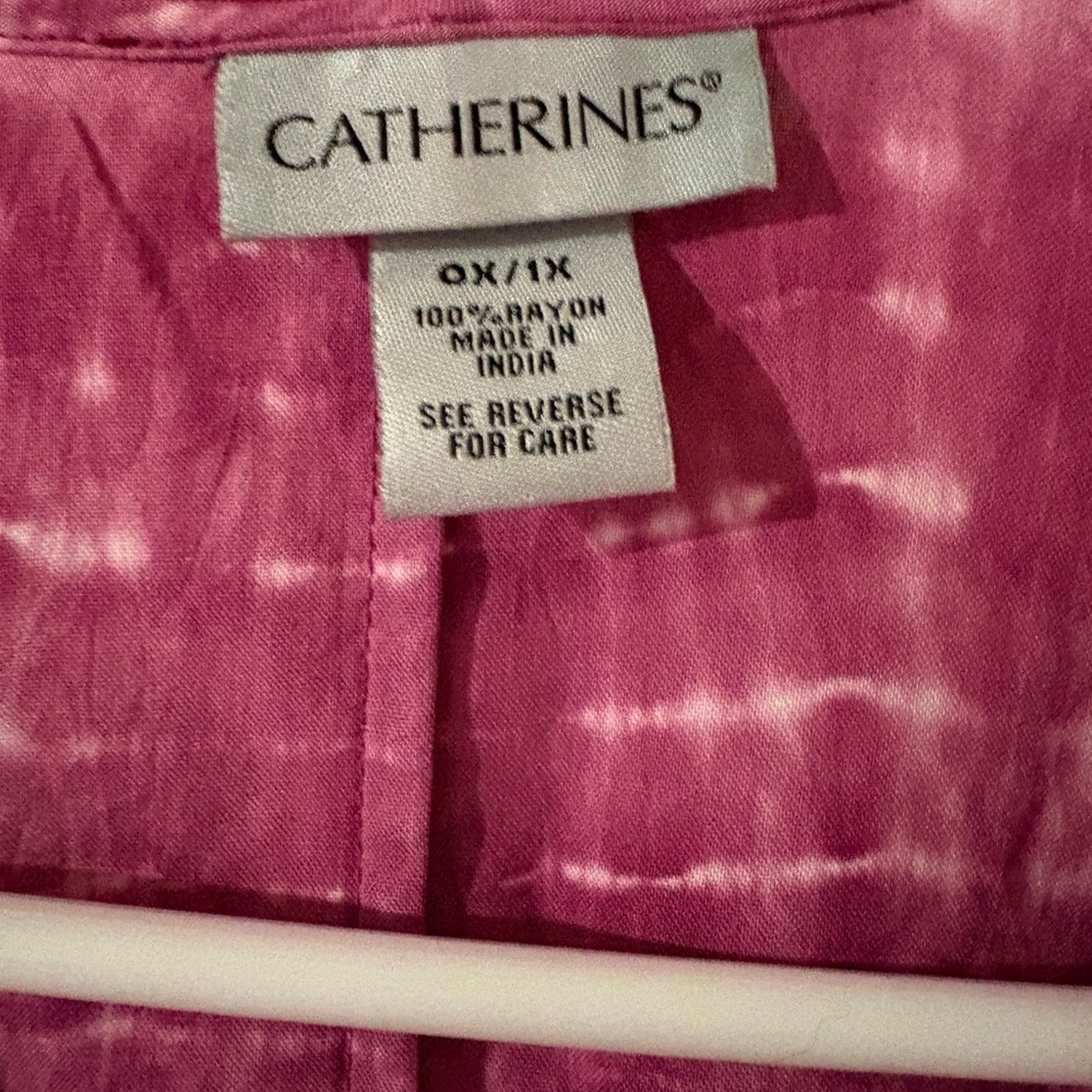 Super cute Catherine’s  Pink Tie-Dye Cardigan. Size 1X and New without tags! - Picture 2 of 2